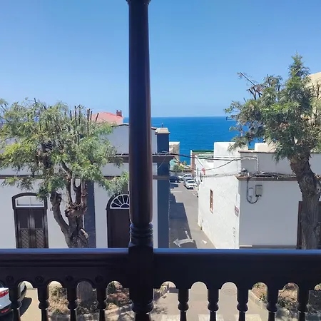 Together * San Juan de la Rambla